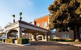 Best Western Plus Villa Del Lago Inn Patterson Ca